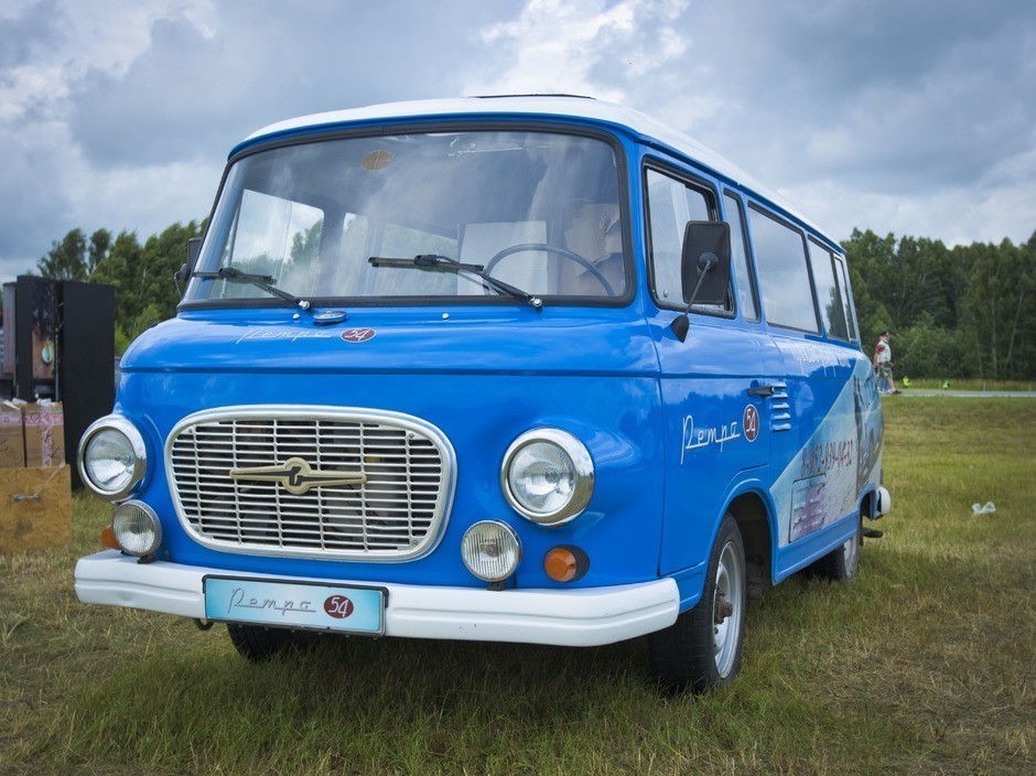 barkas b1000