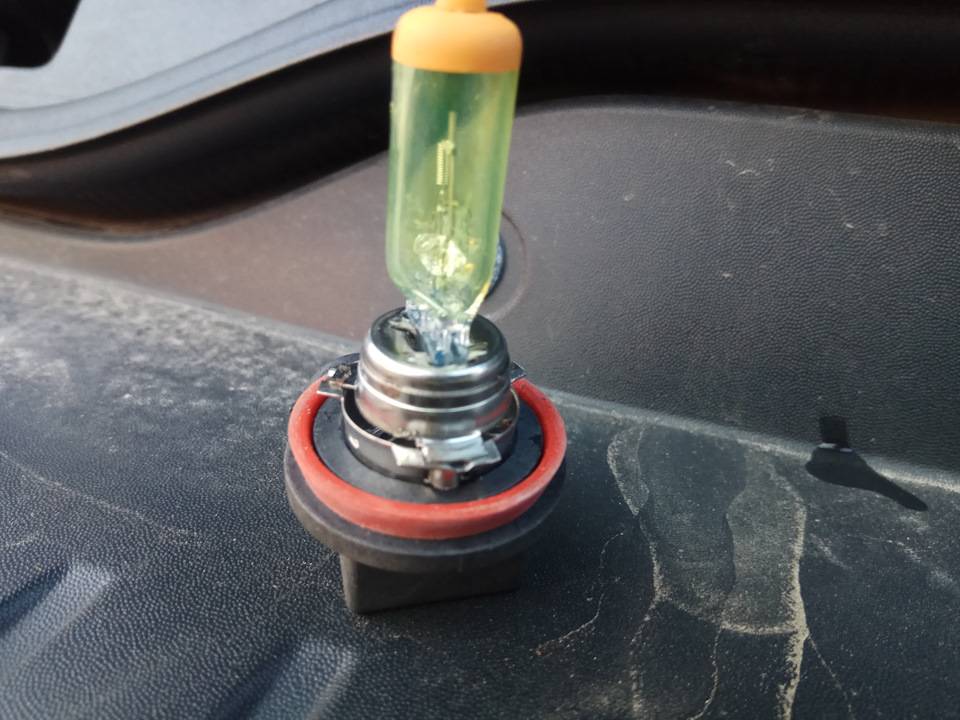 Как заменить лампочку противотуманной фары рено логан — автомобильный портал