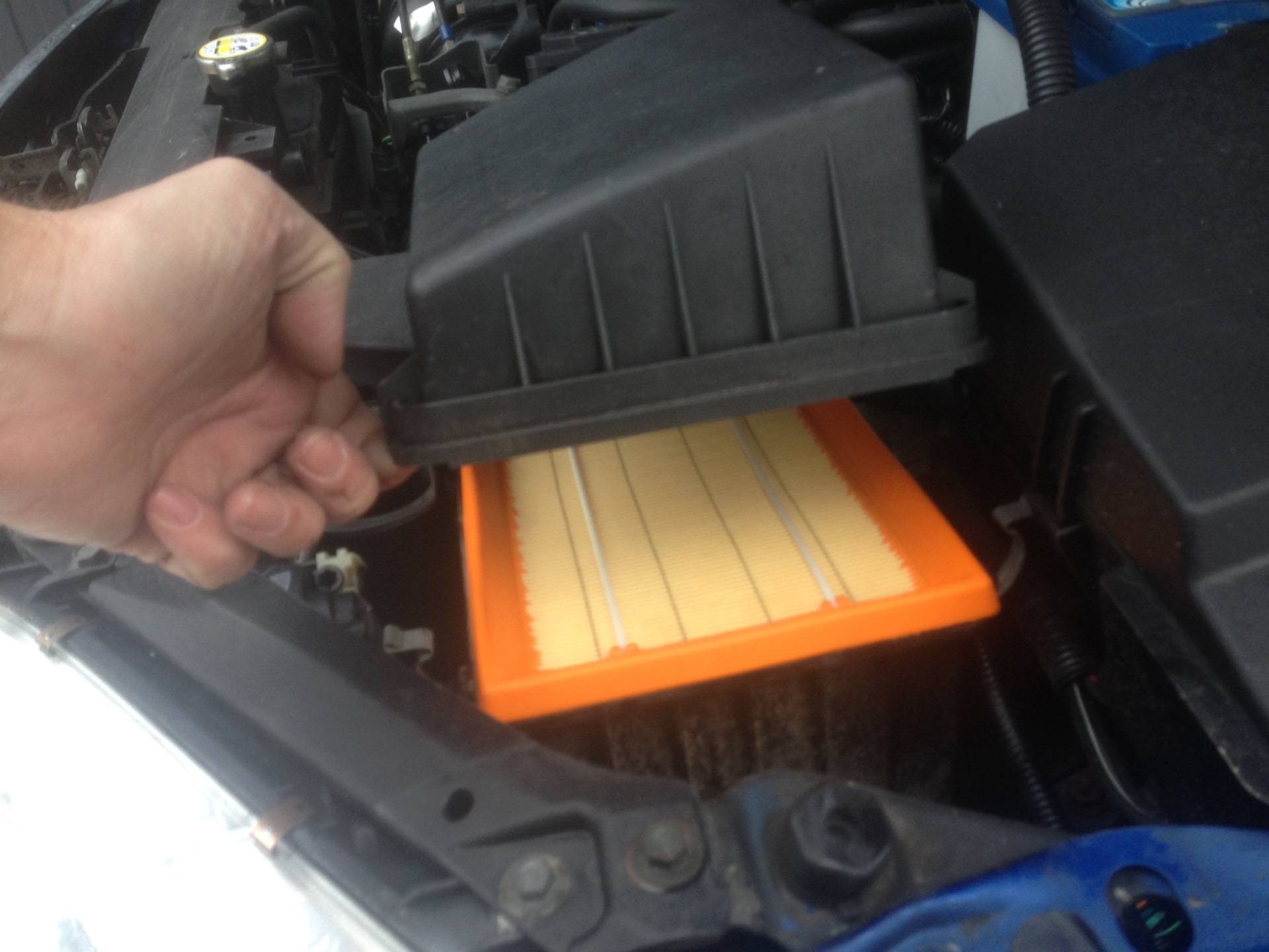 Замена воздушного фильтра мазда 3 - автомобильному мастеру