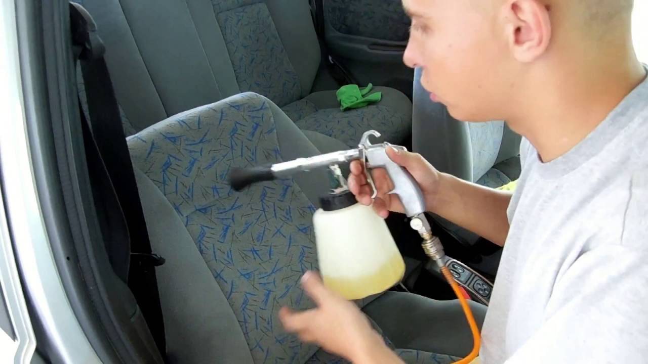 Химчистка салона автомобиля своими руками: секреты качественной уборки в машине