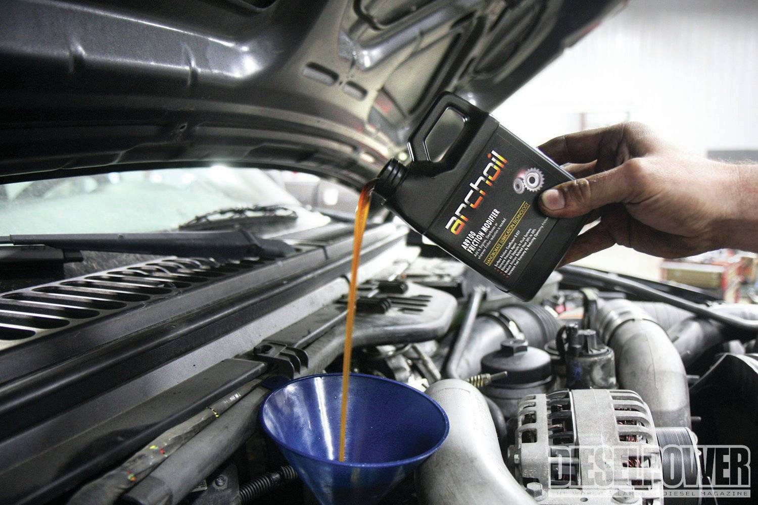 Замерзло масло в двигателе: что делать и как завести машину