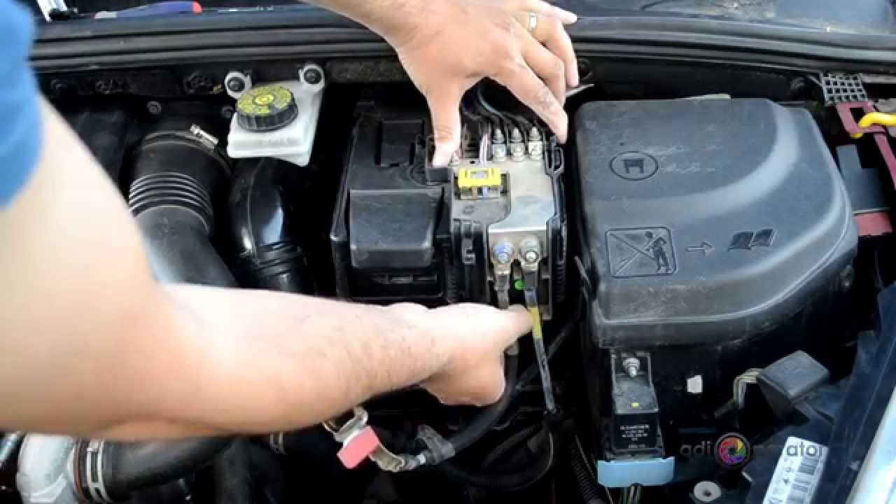 Как снять и заменить аккумулятор на peugeot 308 – пошаговая инструкция