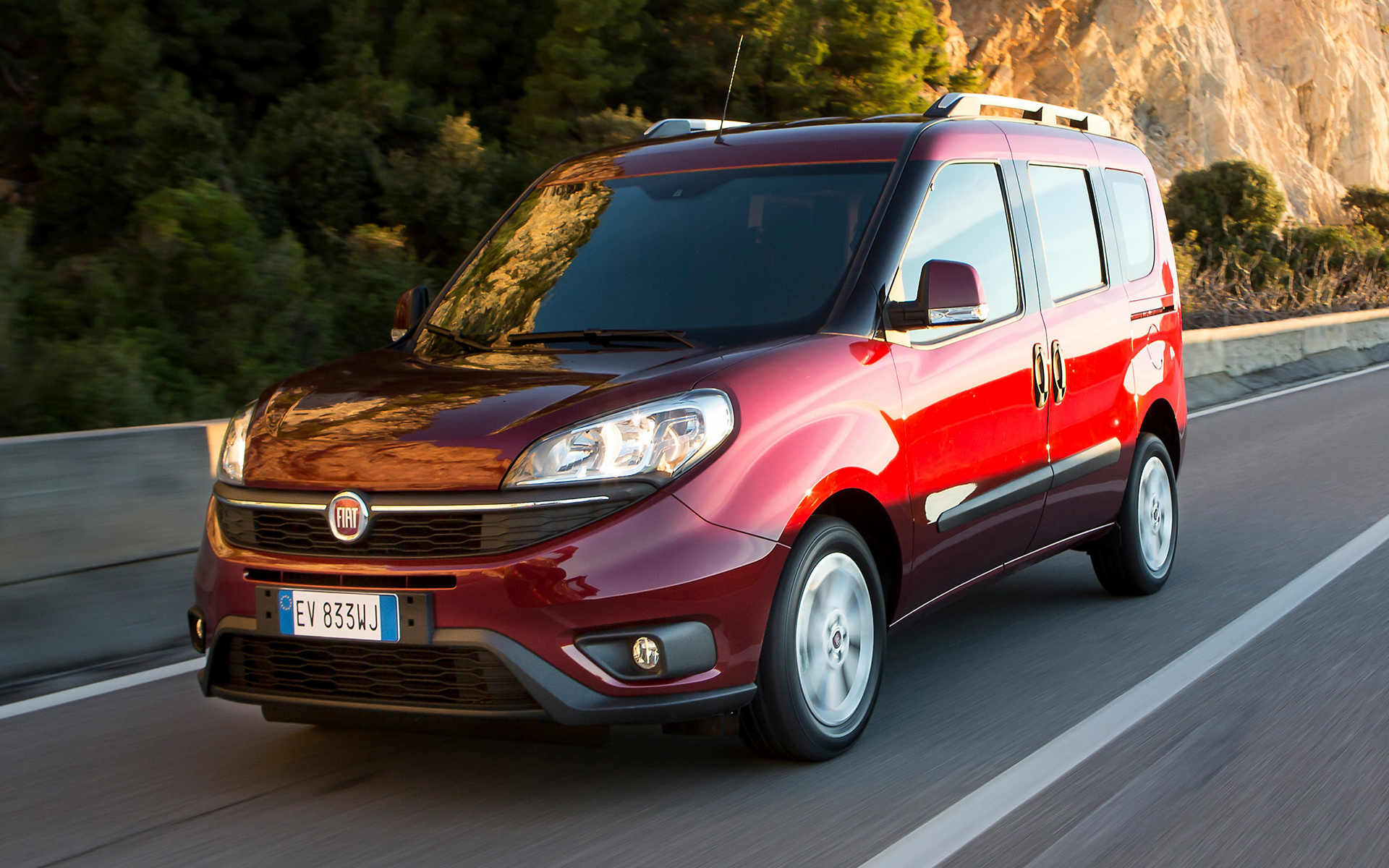 Автомобиль Fiat Doblo Panorama