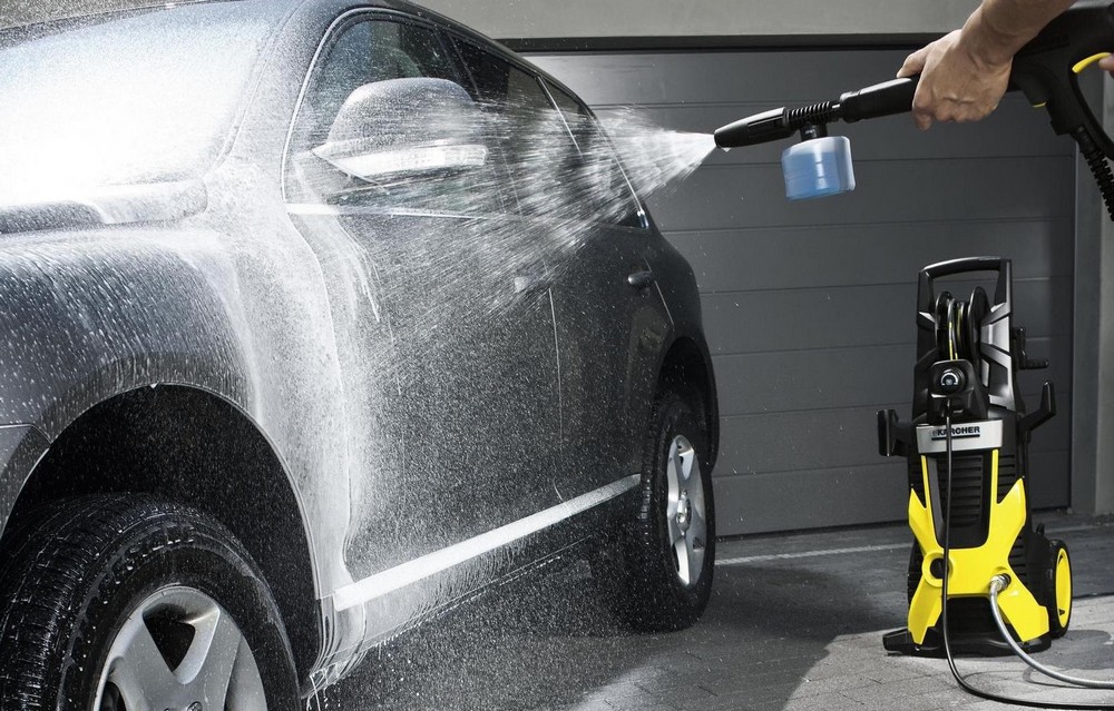 Как помыть машину под капотом: 13 шагов