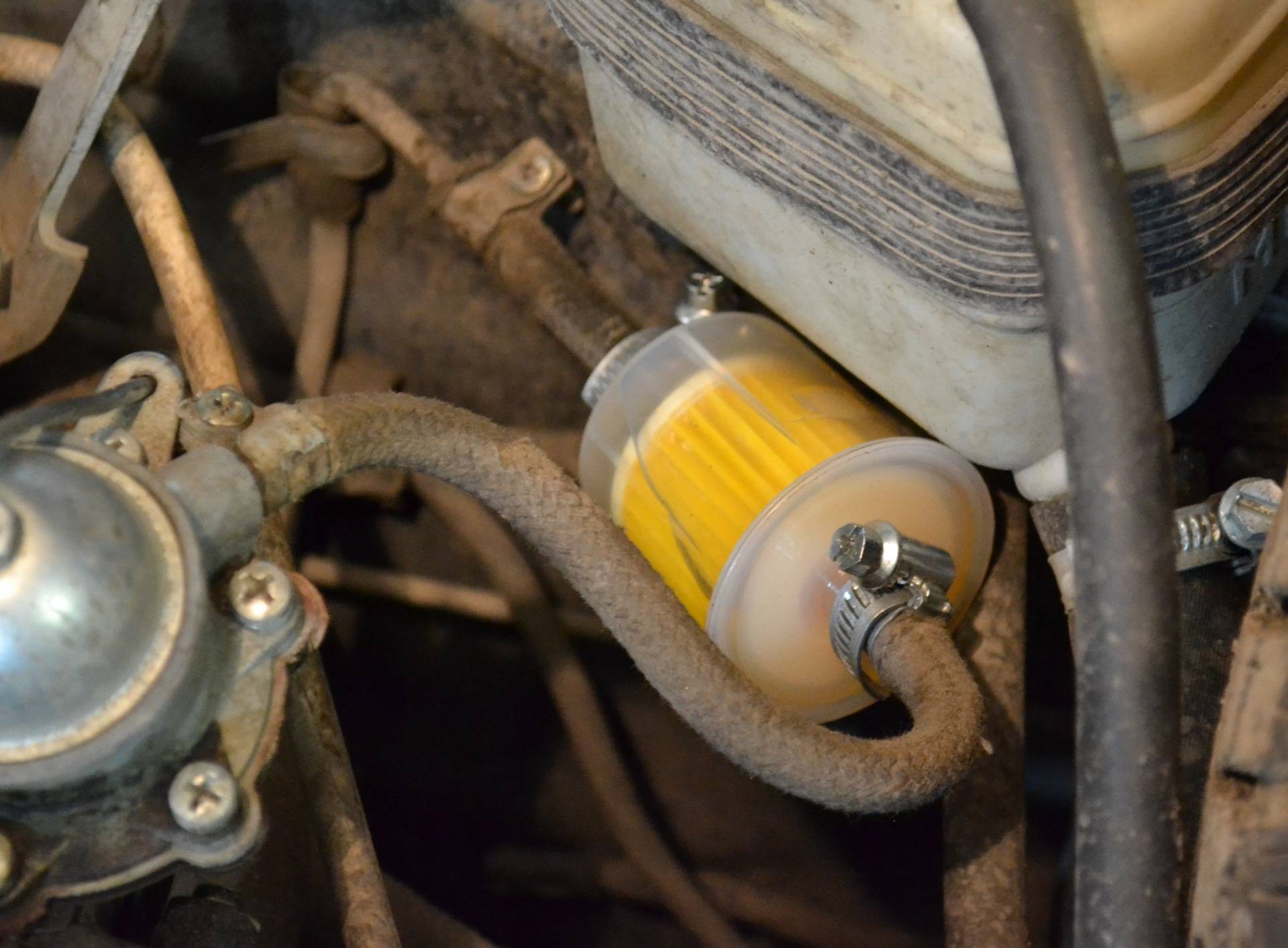 Фильтр очистки топлива в автомобиле: сколько топливных фильтров в машине,  где находятся, как и когда  менять