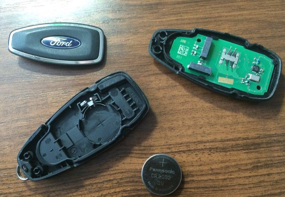 Меняем батарейку в ключе форд фокус 2 и 3 поколения: как поменять