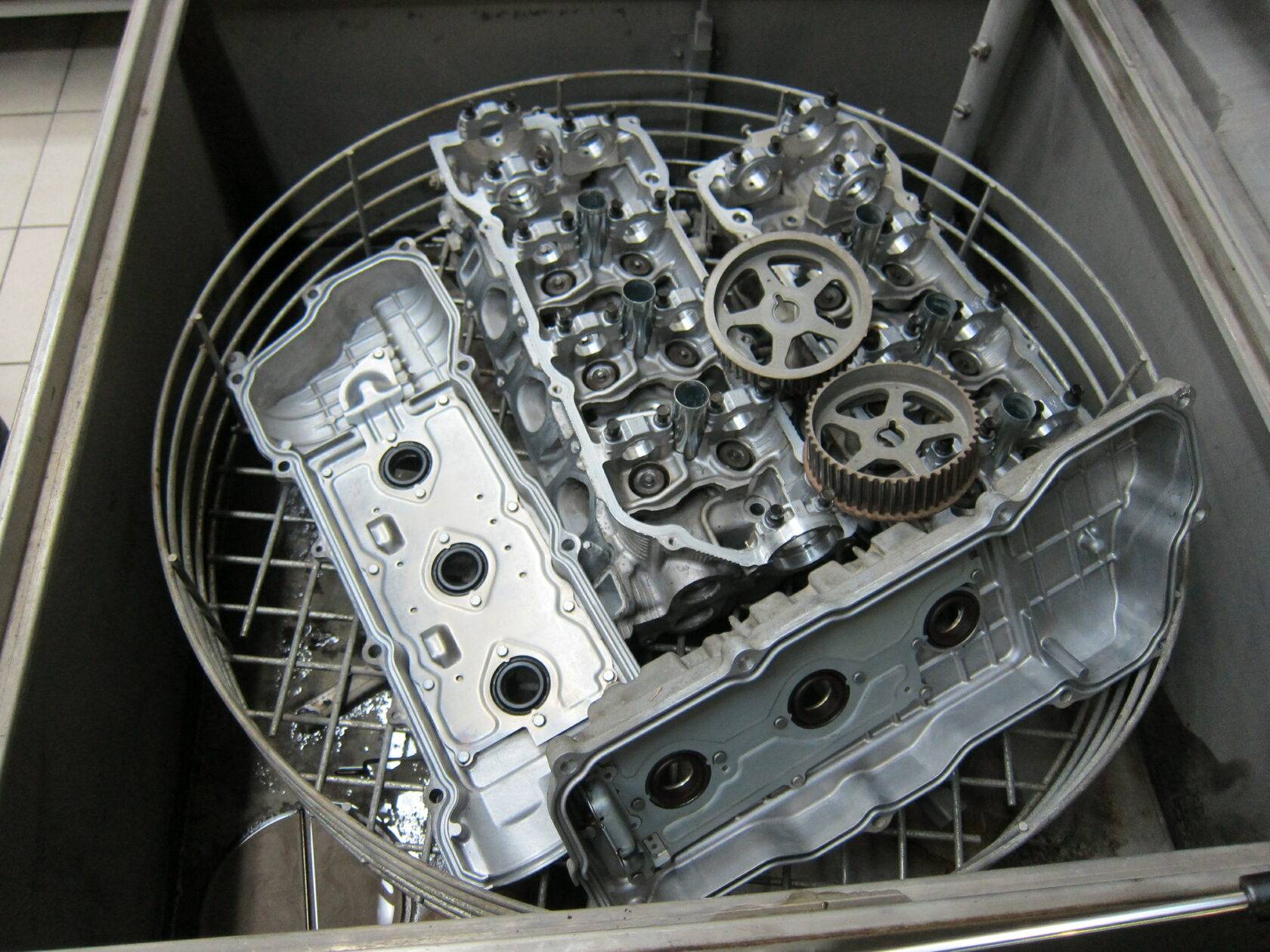 Ультразвуковая мойка деталей двигателя. особенности ультразвуковой очистки деталей двигателя во время ремонта