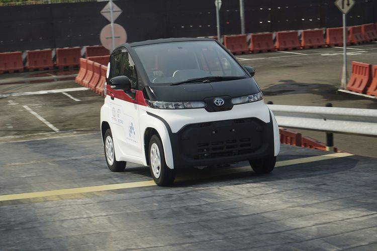 Toyota c + pod: 100% электрический мини-городской автомобиль