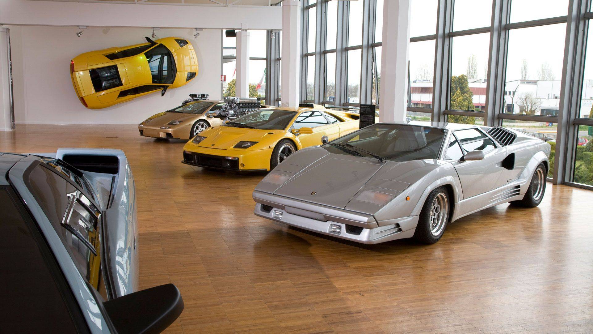 История lamborghini: от тракторов до суперкаров | нашеавто