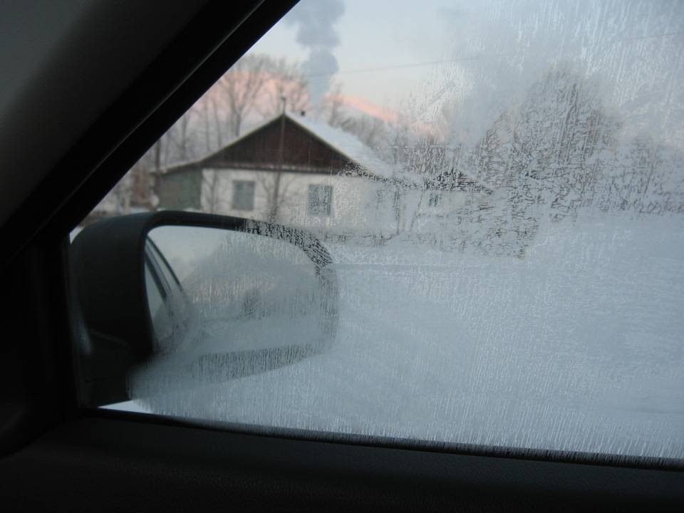 Как сделать, чтобы стекла автомобиля не замерзали и не запотевали