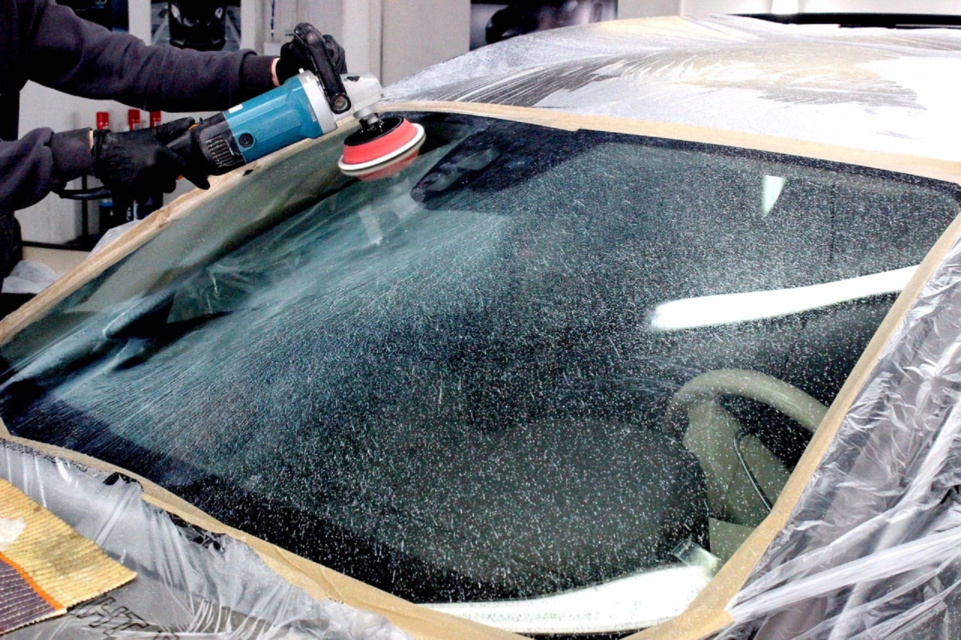 Полировка лобового стекла автомобиля от царапин своими руками | tuningkod