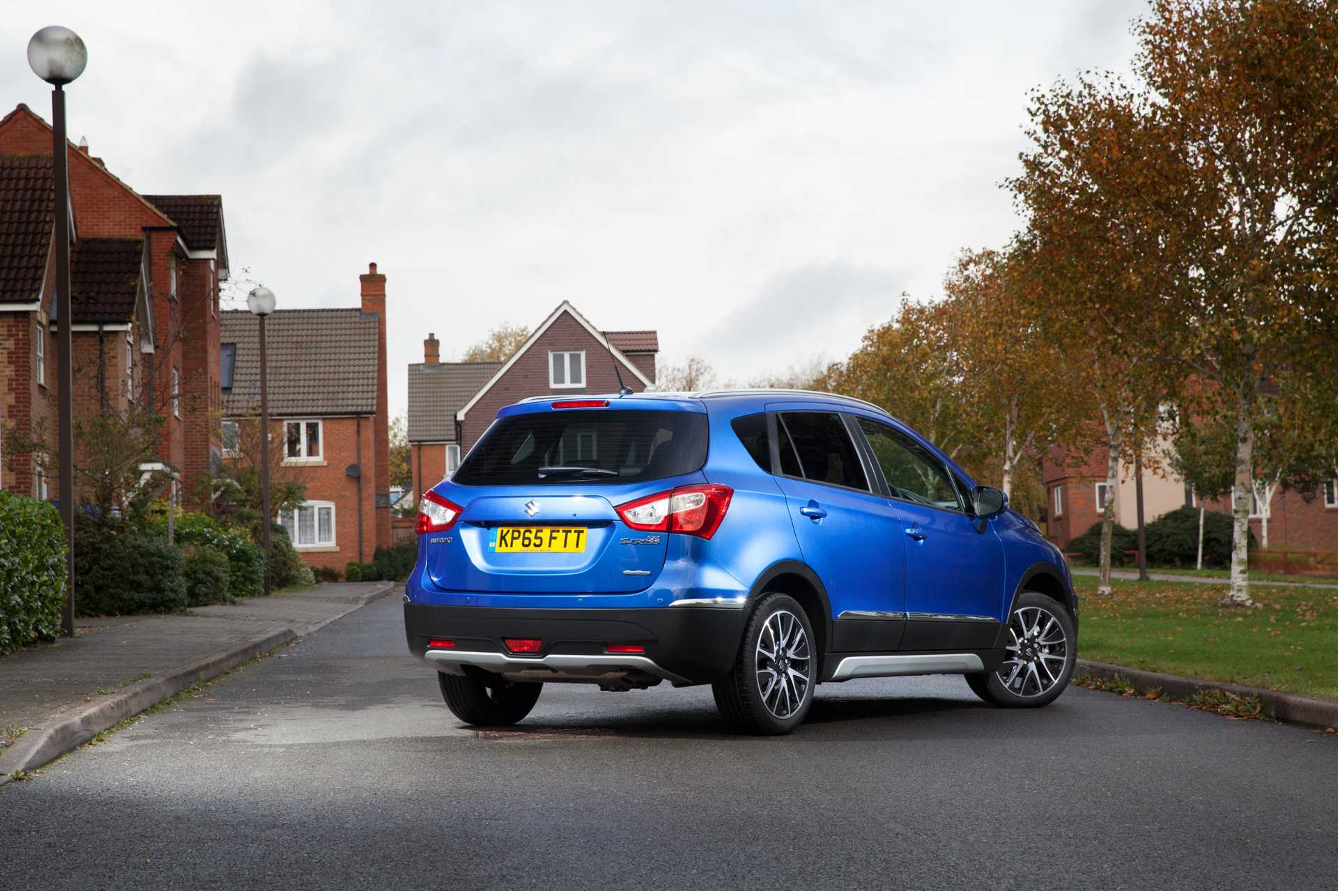 Одноклассники и конкуренты suzuki sx4