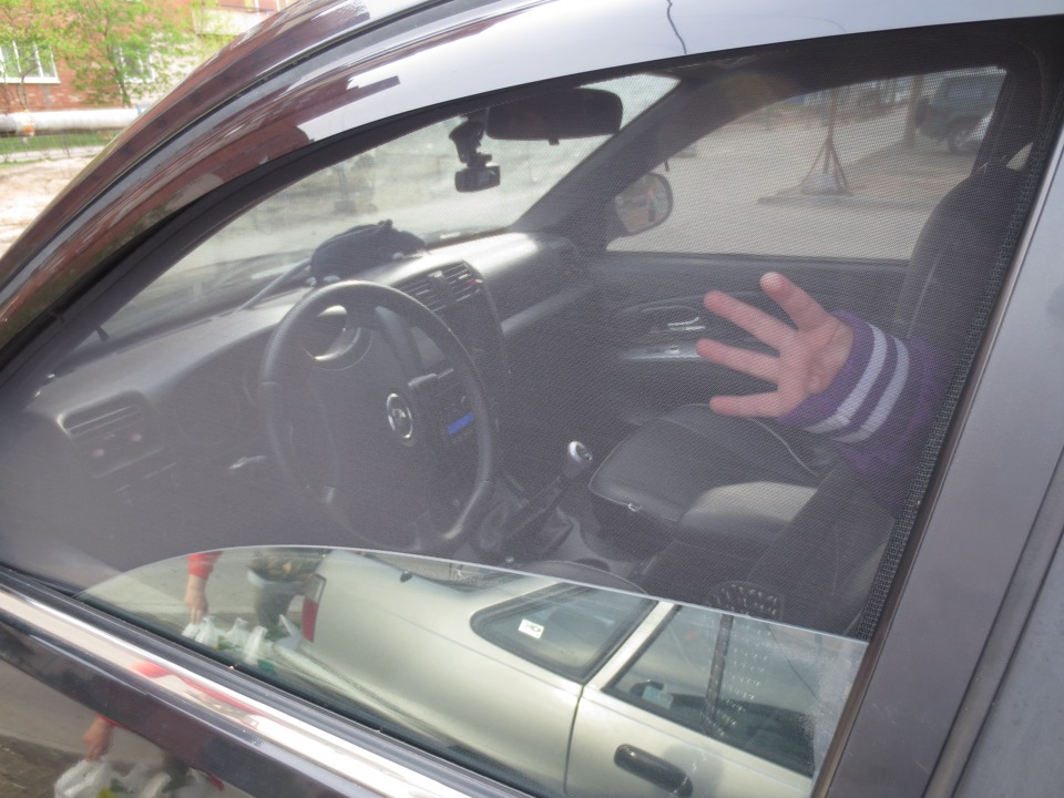 Запрещены ли шторки на передние стекла автомобиля: разрешены ли на боковые стекла, штраф