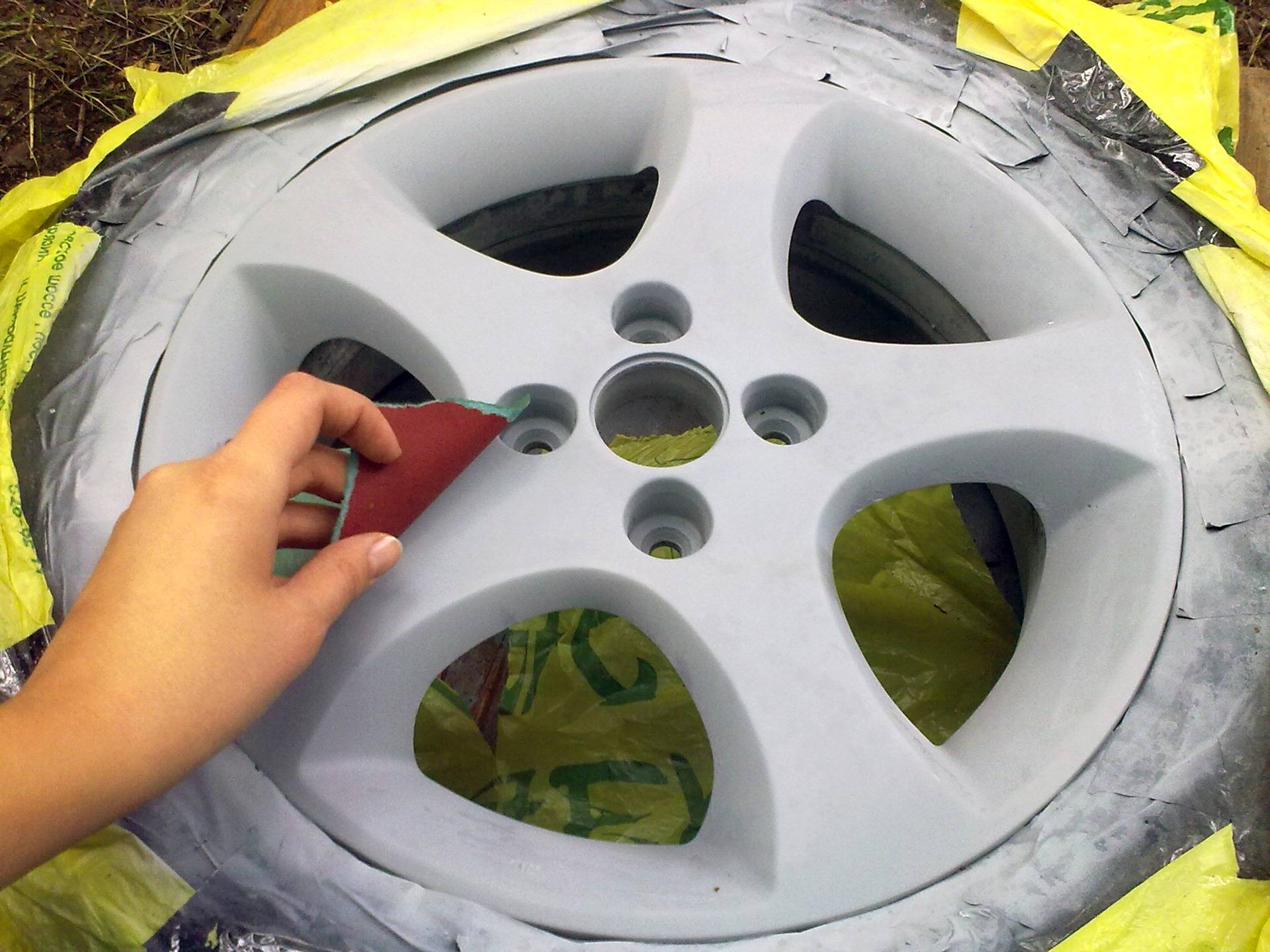 Как покрасить диски авто своими руками?