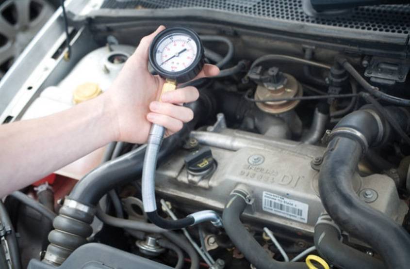 Как проверить компрессию двигателя без приборов