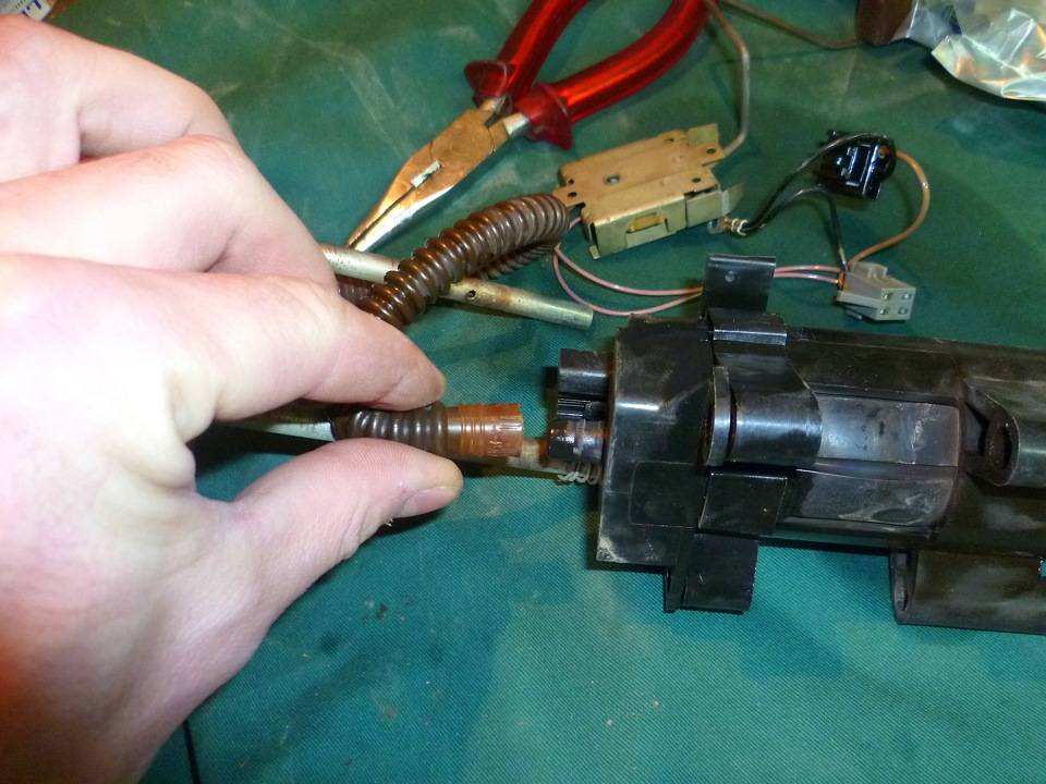 Топливный обратный клапан — где расположен и как ремонтировать