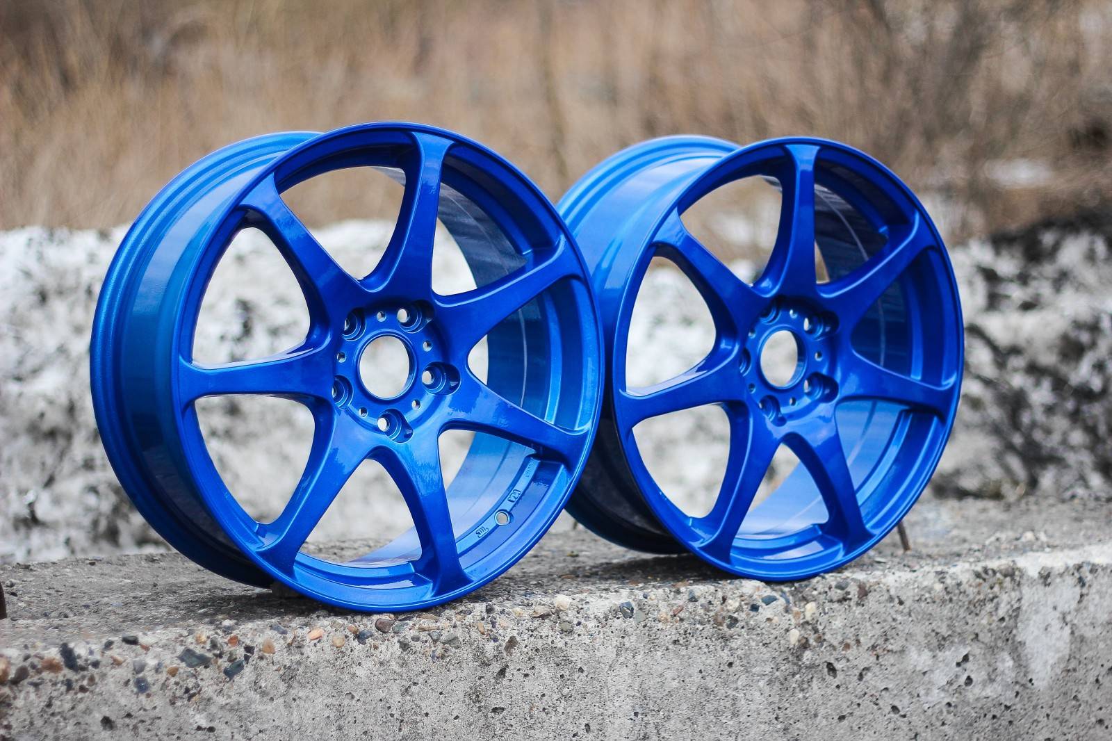 Чем покрасить колесные диски: какая автомобильная эмаль лучше?
