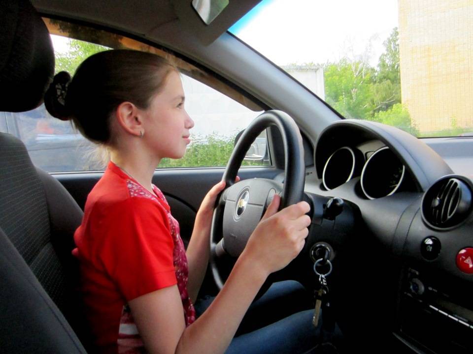 Обучение вождению: как научить тинейджера водить машину?