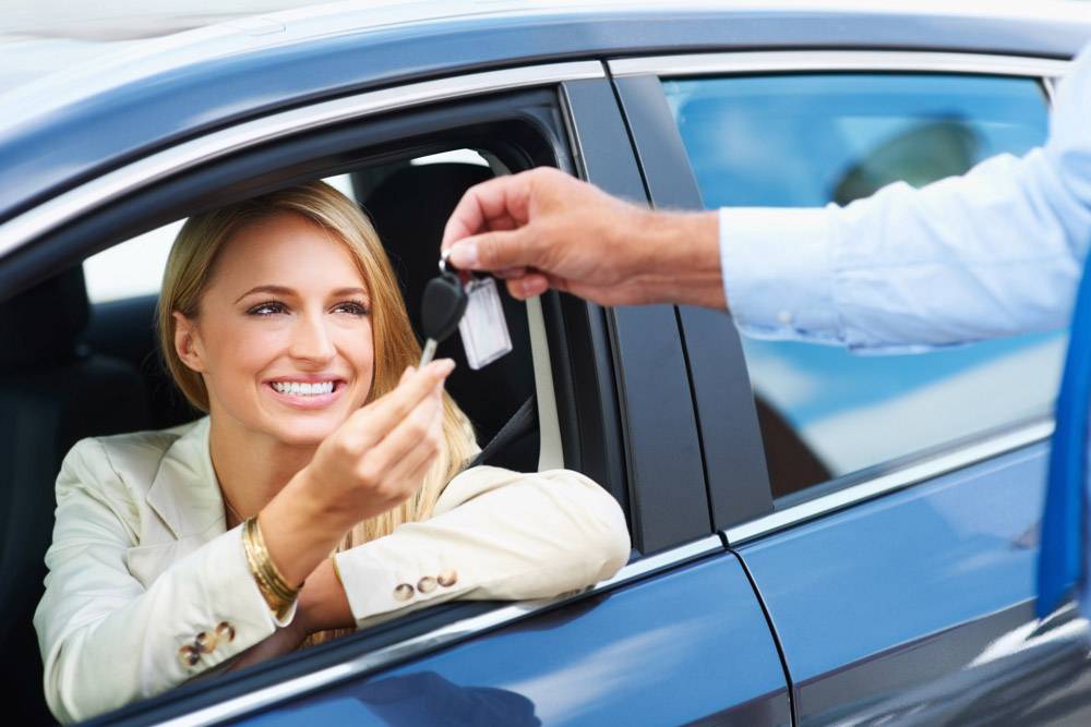 Покупка автомобиля в автосалоне: что важно знать, на что обратить внимание