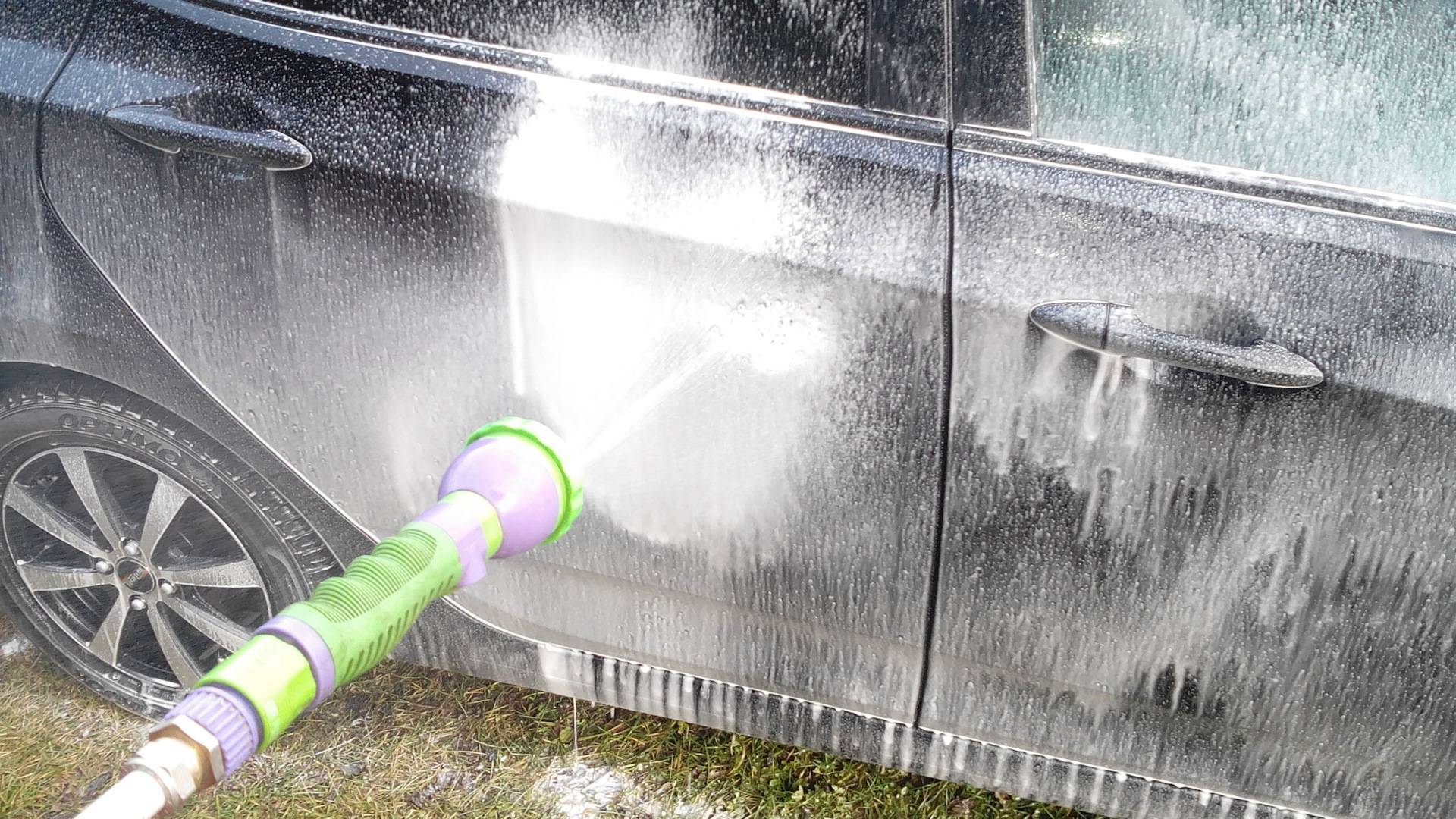 Как правильно мыть машину на мойке самообслуживания как сэкономить, полезные лайфхаки