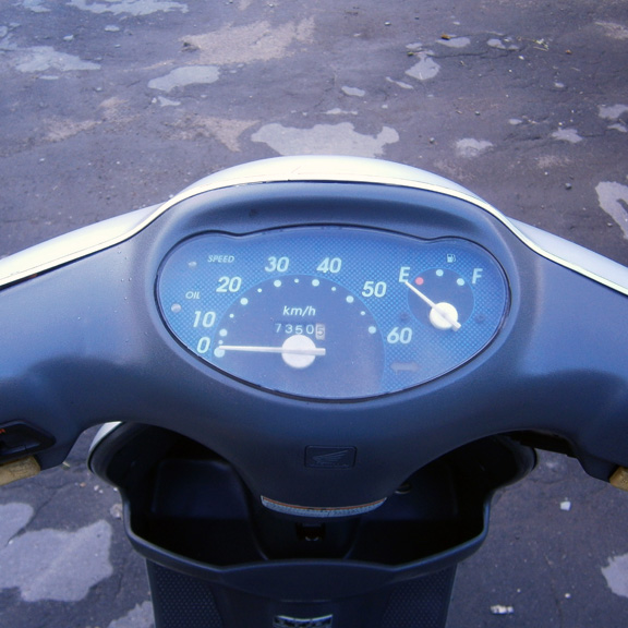 Оценим достоинства скутера honda dio af68