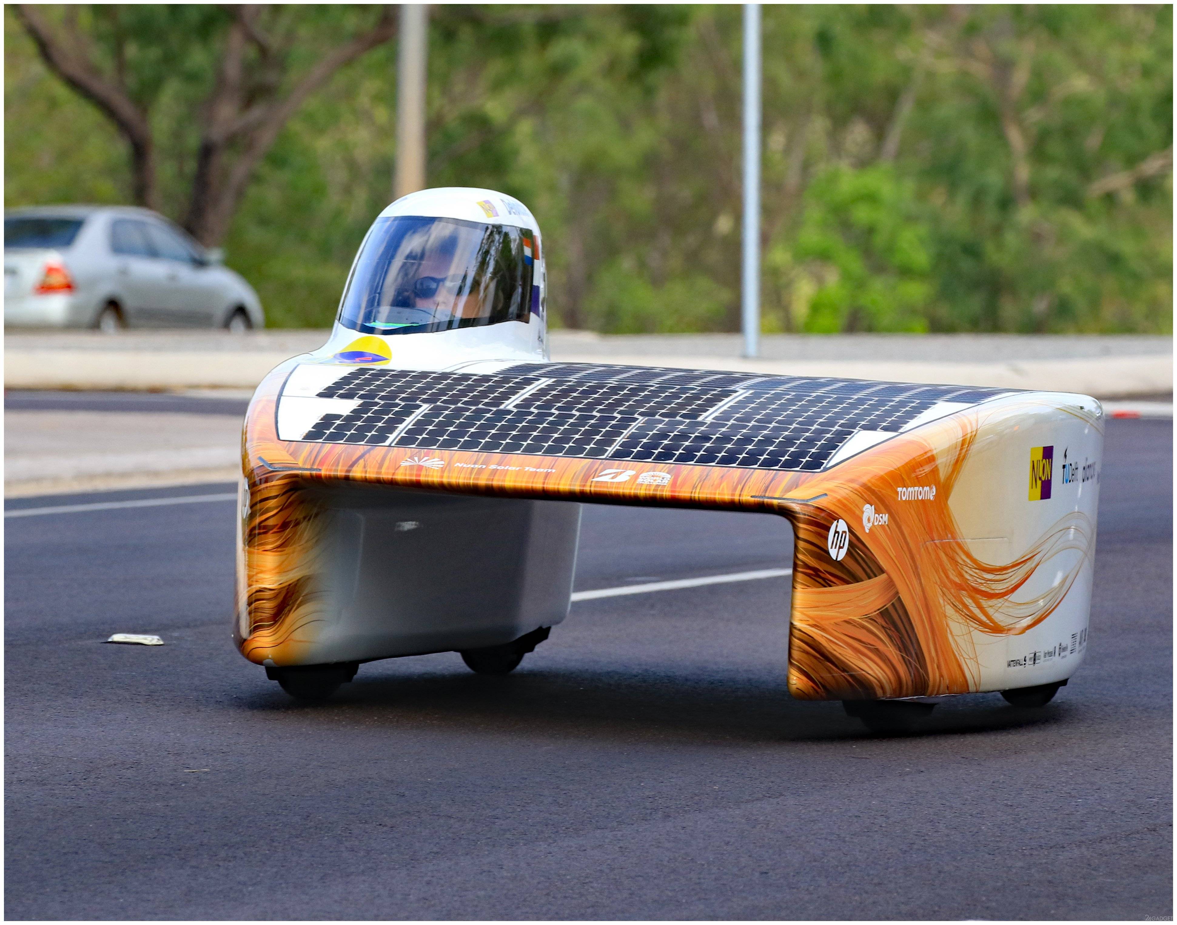 Автомобиль на солнечных батареях: плюсы и минусы.