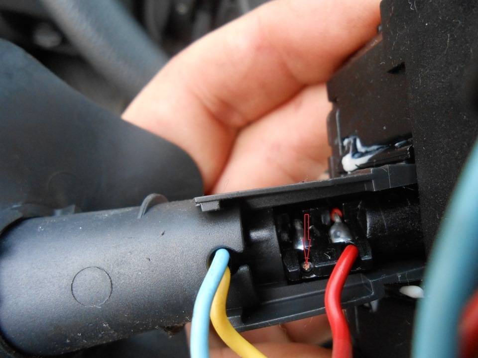 Когда не работает звуковой сигнал на рено логан: причины, инструкция по ремонту и установке