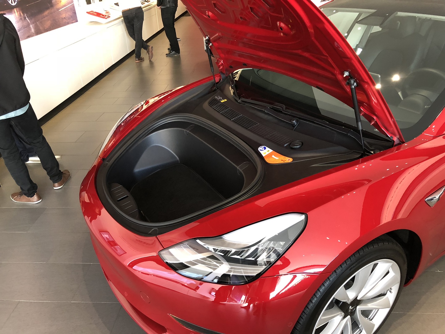 Tesla model 3 в россии – стоит ли покупать на вторичном рынке